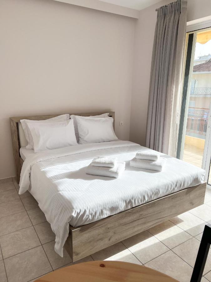 Clio City Center Apartments Ioannina Bagian luar foto